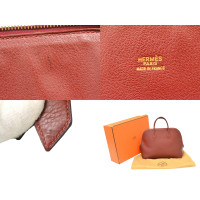 Hermès Handbag Leather in Bordeaux
