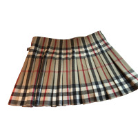 Burberry pleated skirt