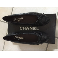 Chanel Chaussons/Ballerines en Cuir en Noir