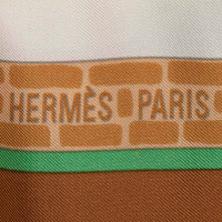 Hermès Carré 90x90 en Soie en Marron