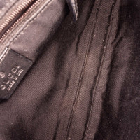 Gucci Umhängetasche aus Jeansstoff in Grau