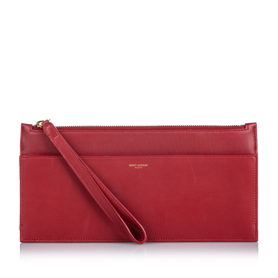 Yves Saint Laurent Clutch aus Leder in Rot