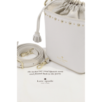 Kate Spade Umhängetasche aus Leder in Weiß