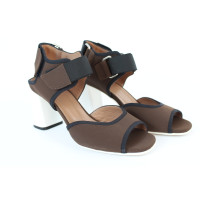 Marni Sandalen Canvas in Bruin