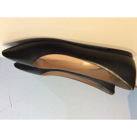 Valentino Garavani Slipper/Ballerinas aus Leder in Schwarz