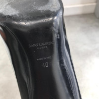 Saint Laurent Pumps/Peeptoes Leather in Black
