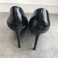 Saint Laurent Pumps/Peeptoes Leather in Black