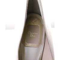 Christian Dior Pumps/Peeptoes aus Seide in Beige