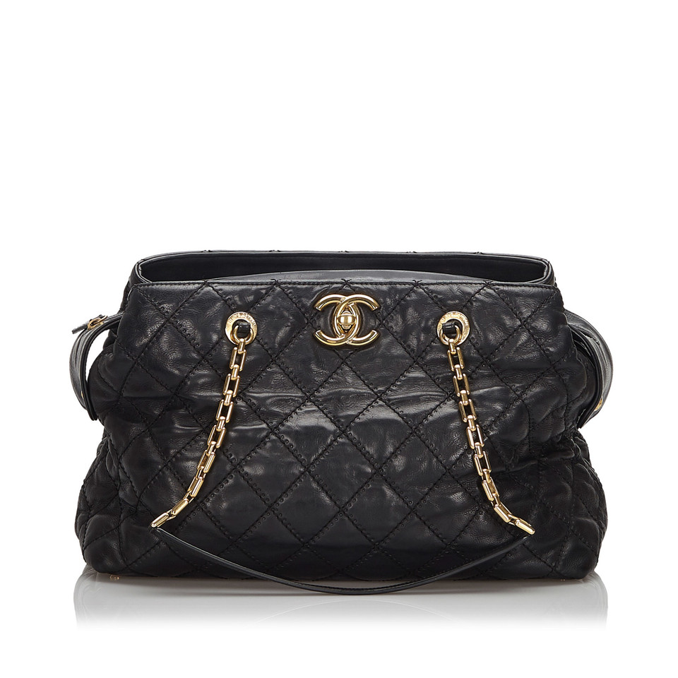 Chanel Sac à bandoulière en Cuir en Noir