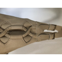 Roberto Cavalli Umhängetasche aus Leder in Beige