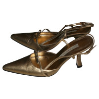 Pura Lopez Pumps