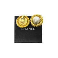 Chanel Boucle d'oreille en Doré