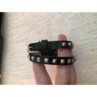Burberry Armreif/Armband aus Leder in Schwarz