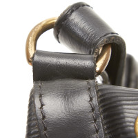 Louis Vuitton Sac Noé Leather in Black