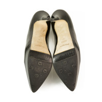 Yves Saint Laurent Pumps/Peeptoes en Cuir verni en Noir