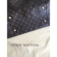 Louis Vuitton Artsy aus Leder in Braun