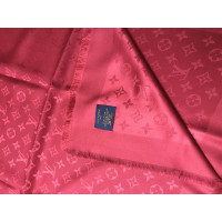 Louis Vuitton Monogram Tuch in Red