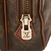 Louis Vuitton Amazone Canvas in Bruin