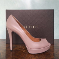 Gucci Pumps/Peeptoes Leather in Pink