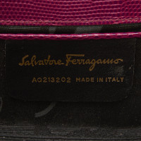 Salvatore Ferragamo Sac à bandoulière en Cuir en Rose/pink