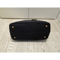 Prada Shopper aus Canvas in Schwarz