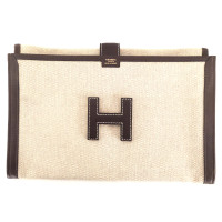 Hermès Clutch aus Canvas in Beige