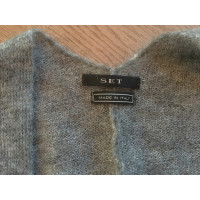 Set Knitwear in Grey