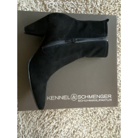 Kendall + Kylie Stiefeletten aus Wildleder in Schwarz