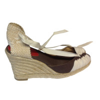 Christian Louboutin Wedges aus Canvas in Creme