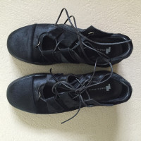 Cinzia Araia Chaussures à lacets en Cuir en Noir