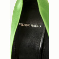 Pierre Hardy Pumps/Peeptoes en Soie en Vert