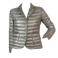 Moncler Jacke/Mantel in Grau