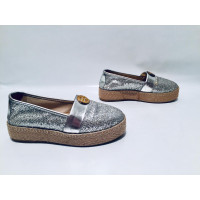 Tory Burch Slippers/Ballerinas in Silvery
