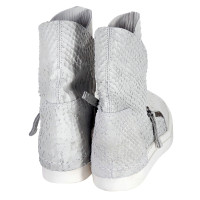 Cinzia Araia Sneakers Leer in Grijs