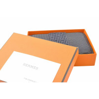 Hermès Täschchen/Portemonnaie aus Canvas in Grau