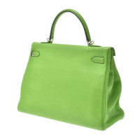 Hermès Kelly Bag en Cuir en Vert