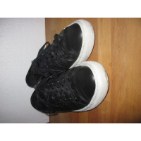 Filippa K Sneakers aus Leder in Schwarz