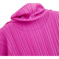 Issey Miyake Top in Pink