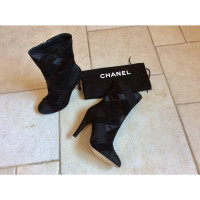 Chanel Stiefeletten aus Wildleder in Schwarz