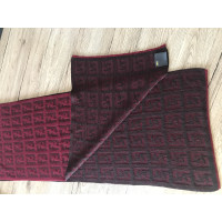 Fendi Echarpe/Foulard en Laine en Bordeaux