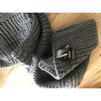 Fendi Scarf/Shawl Wool in Grey