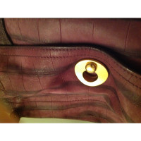 Yves Saint Laurent Handtasche aus Leder in Fuchsia
