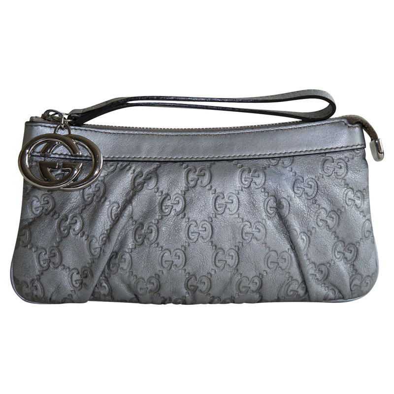 Gucci Clutch Bag Leather in Silvery 