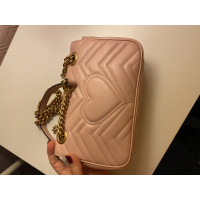 Gucci GG Marmont Flap Bag Mini aus Leder in Rosa / Pink