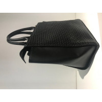 Roeckl Handbag Leather in Black