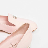 Chanel Slipper/Ballerinas aus Lackleder in Rosa / Pink