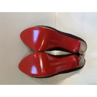 Christian Louboutin Pumps/Peeptoes aus Leder in Braun