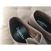 Repetto Lace-up shoes Patent leather in Beige