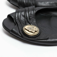 Gucci Slippers/Ballerina's Leer in Zwart