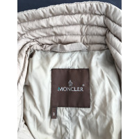 Moncler Jacke/Mantel in Beige